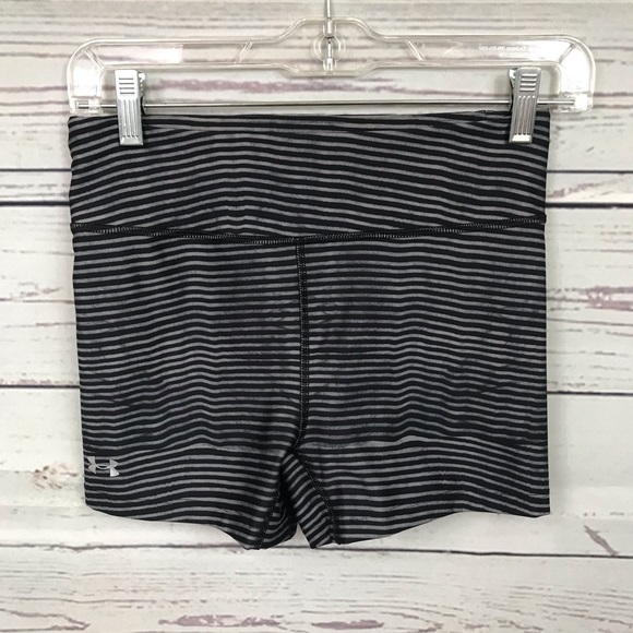Under Armour Pants - Under Armour Spandex Shorts Size Small
